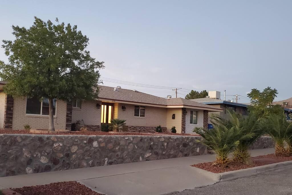 Spacious West El Paso 19 Min From Airport, Fort Bliss Military Base Εξωτερικό φωτογραφία